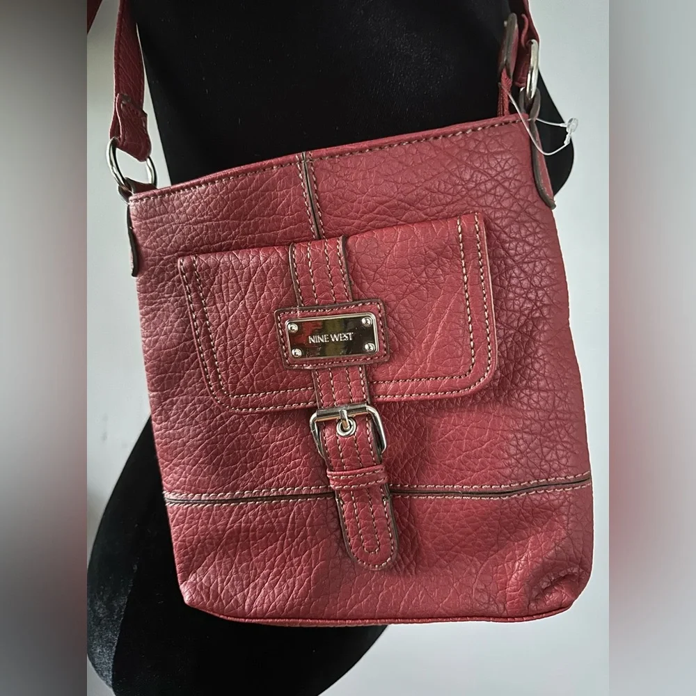 Nine West Crossbody‎